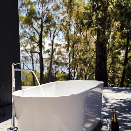 Blyth Retreat, Bruny Island Villa Simpsons Bay Екстериор снимка