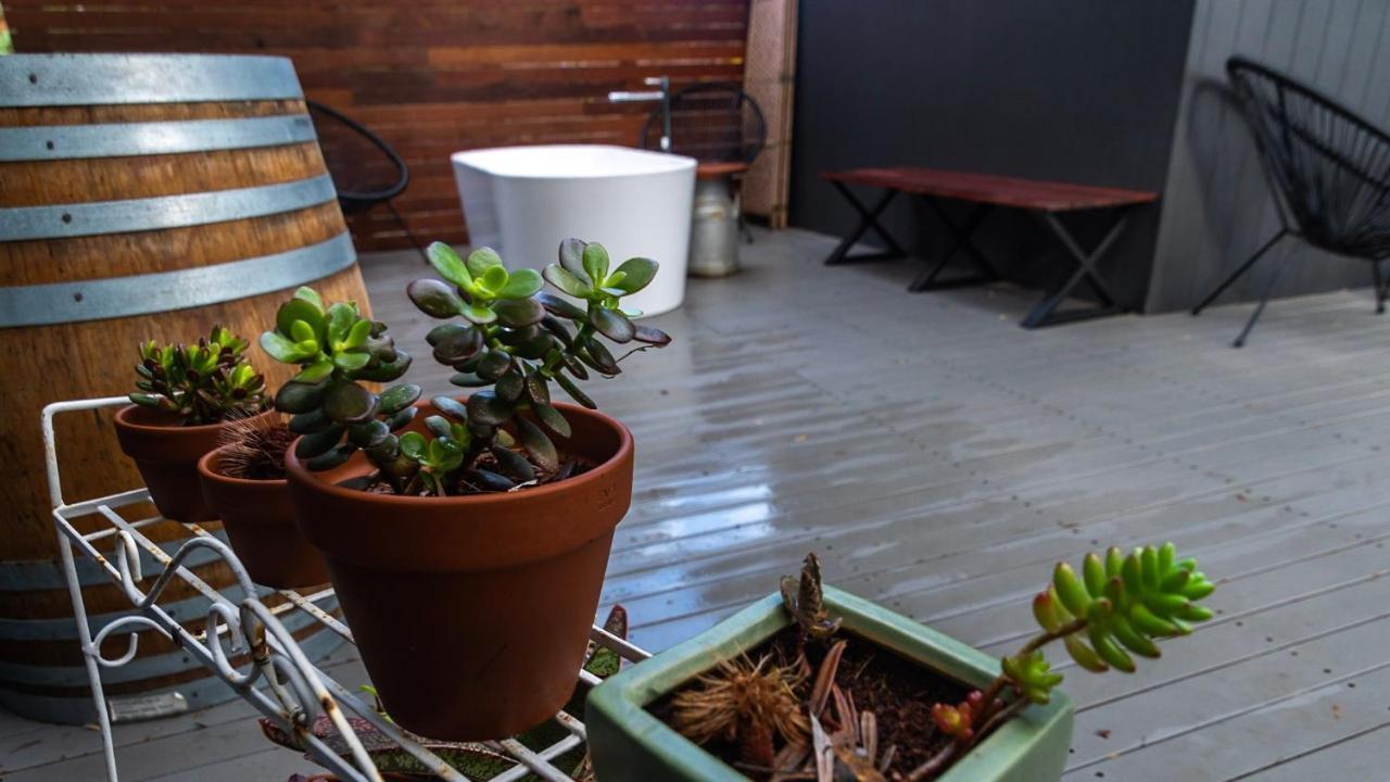Blyth Retreat, Bruny Island Villa Simpsons Bay Екстериор снимка