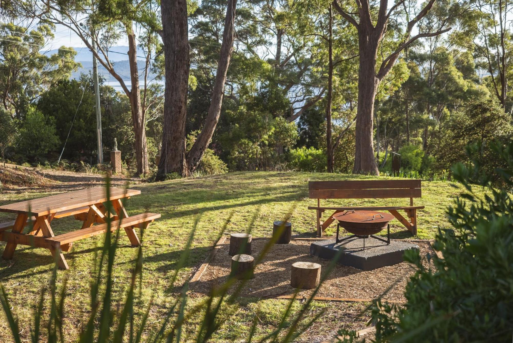 Blyth Retreat, Bruny Island Villa Simpsons Bay Екстериор снимка